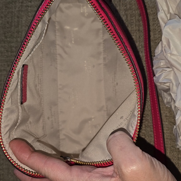 Kate Spade New York Southport Ave Hanna Crossbody - Pebbled Leather - NWT - Picture 7 of 8